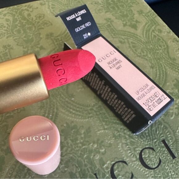 GUCCI Mini Matte Lipstick Set - Luxe 3-Piece Collection - Picture 3 of 17